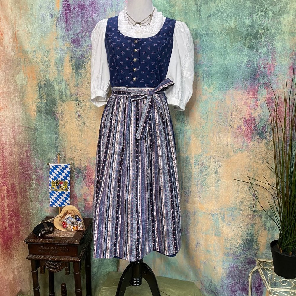 📌 Authentic traditional high-quality Bavarian Dirndl with Blouse and Apron - Picture 2 of 15